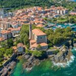 Los 5 hoteles del mundo con piscinas infinitas en lugares remotos que casi nadie visita