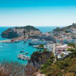 Los 5 pueblos de montaña en América que combinan naturaleza y buena gastronomía en el 2026